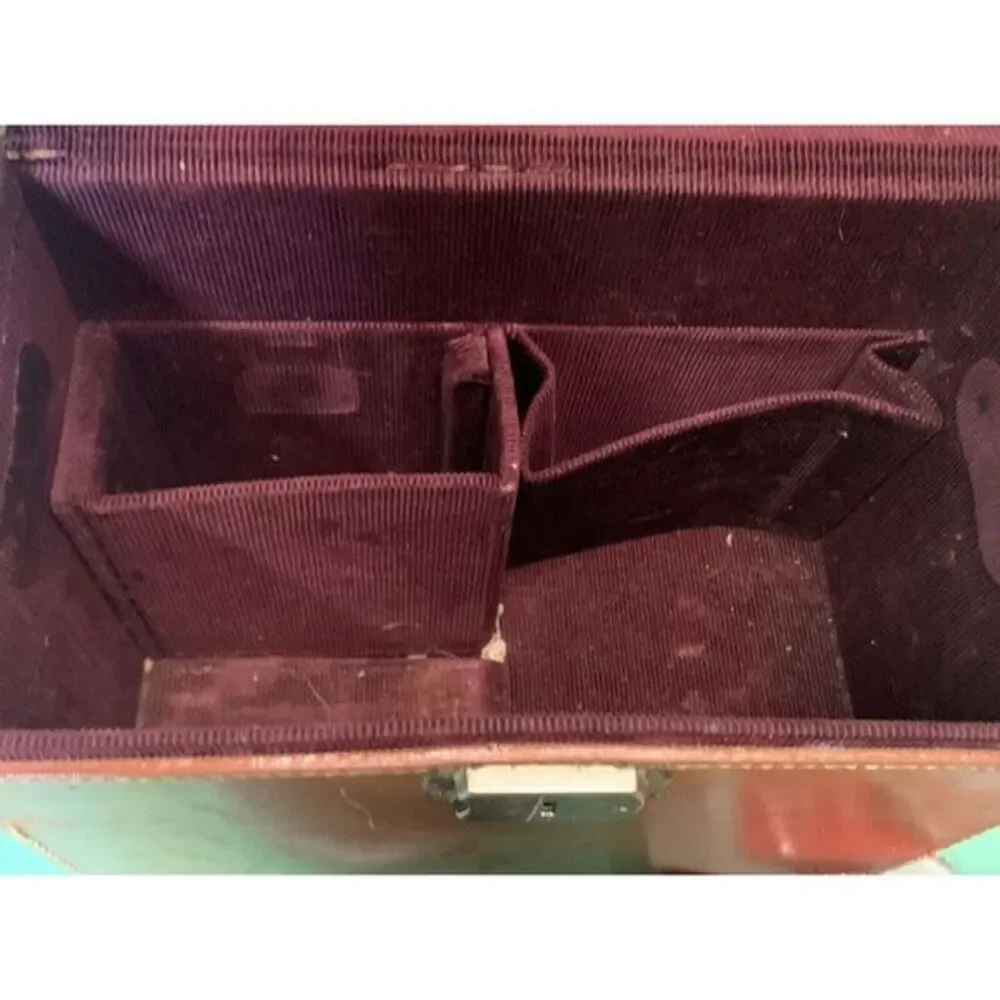 Vintage Polaroid Land Camera Model 80 With Original Papers & Case Untested